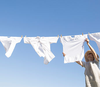 Ropa blanca: cómo lavar, planchar y guardar para conservar mejor el color